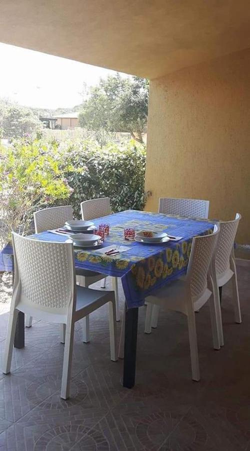 Casa Vacanze Villa Sandrina Costa Paradiso Buitenkant foto