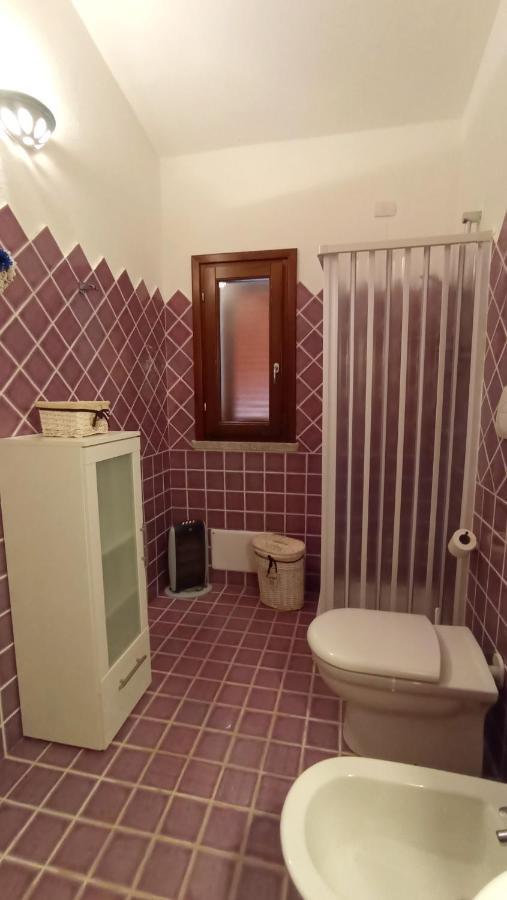 Casa Vacanze Villa Sandrina Costa Paradiso Buitenkant foto