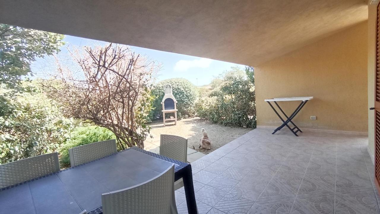 Casa Vacanze Villa Sandrina Costa Paradiso Buitenkant foto