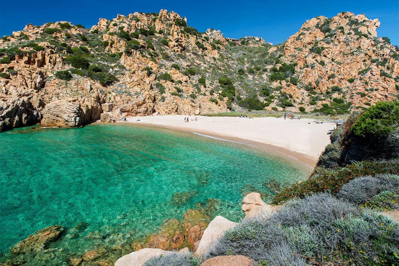 Casa Vacanze Villa Sandrina Costa Paradiso Buitenkant foto