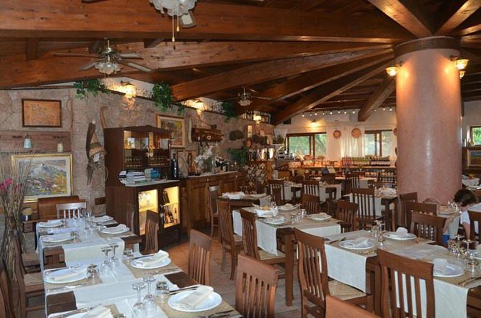 Casa Vacanze Villa Sandrina Costa Paradiso Buitenkant foto